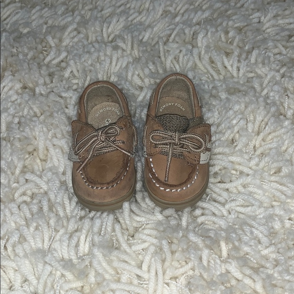 baby’s sperrys